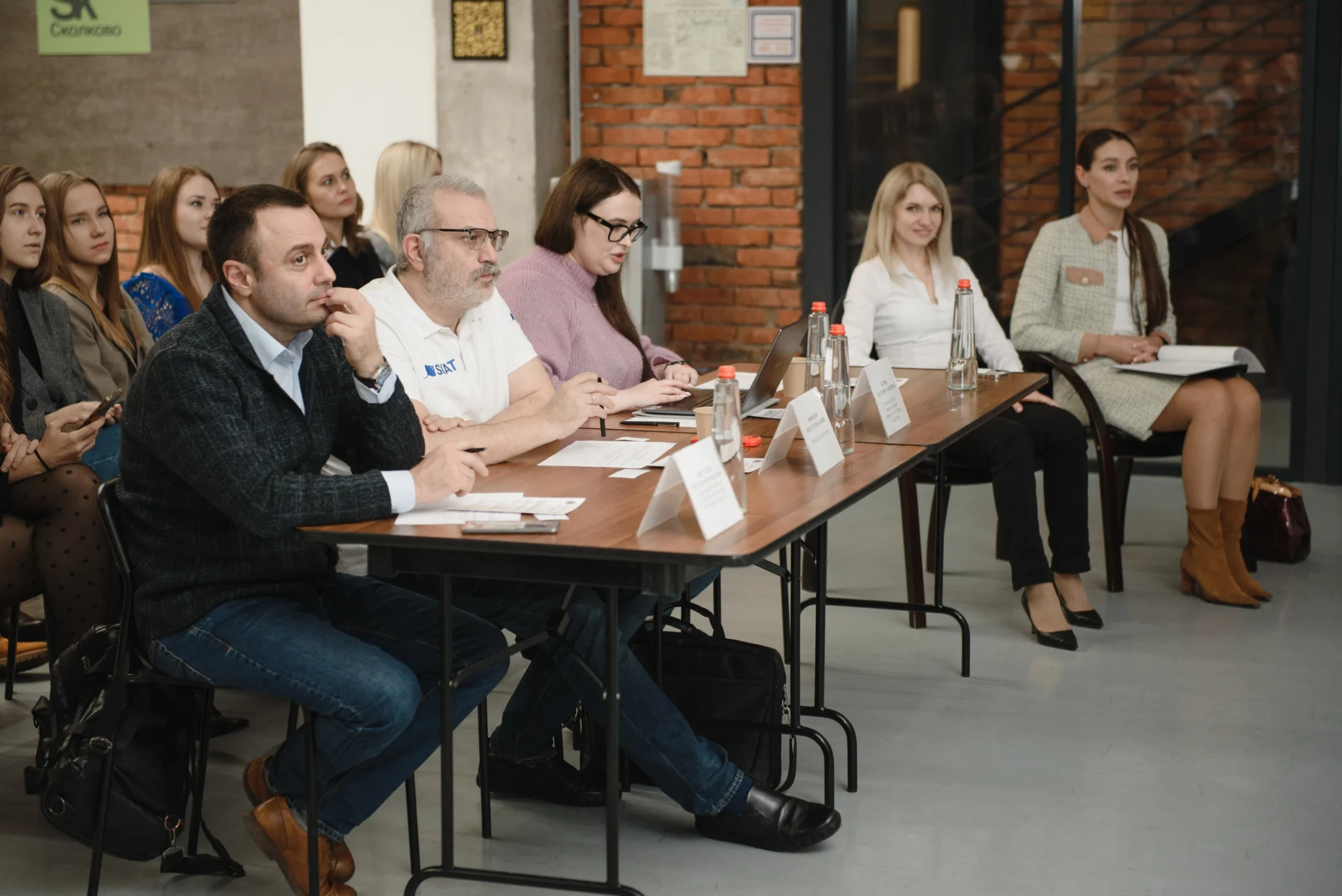 Специалисты