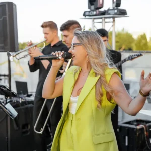 Выступление на крыше коворкинга