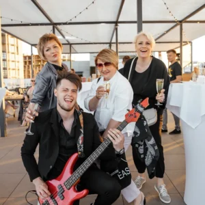 Музыкальная группа